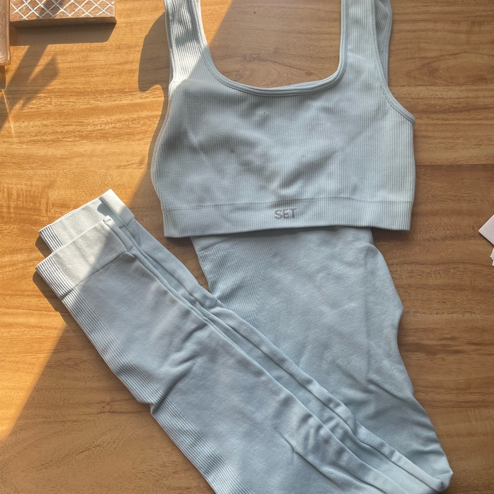 Baby blue setactive workout set size small x small